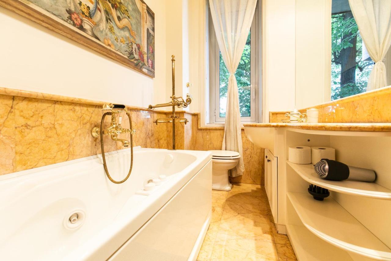 Klimt - Jacuzzi 5 Star - Luxury Design Apartment Милан Экстерьер фото