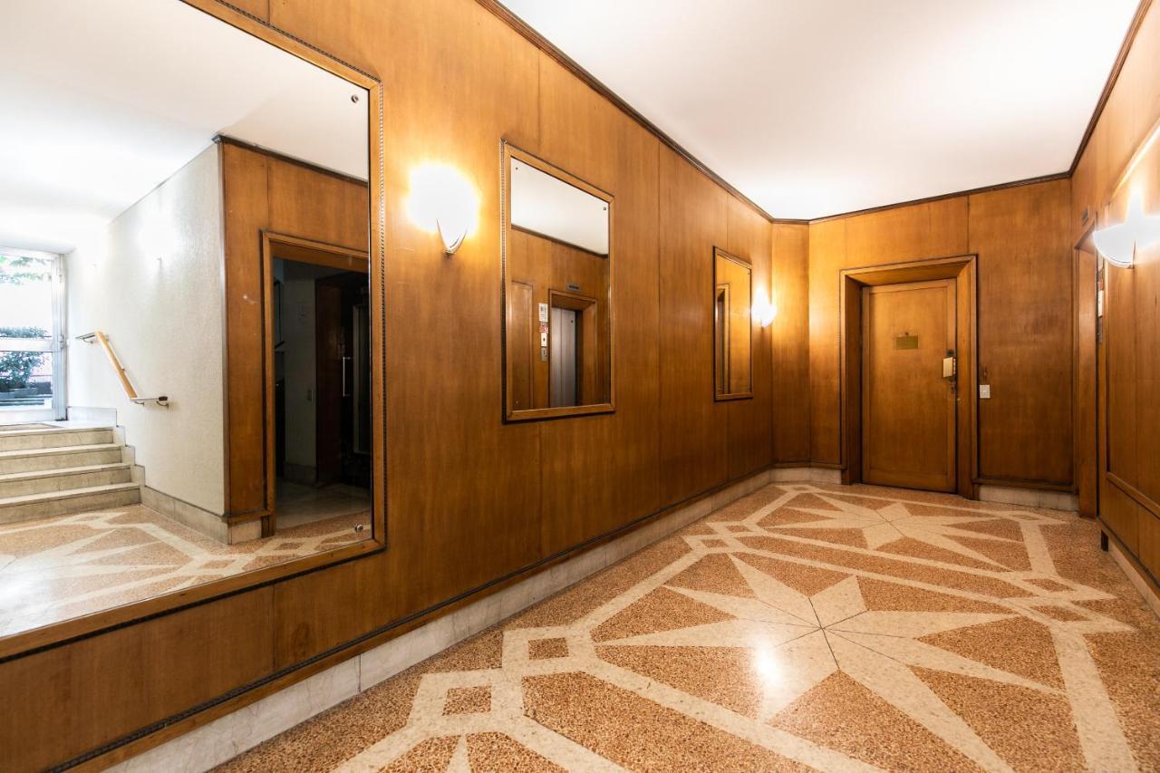 Klimt - Jacuzzi 5 Star - Luxury Design Apartment Милан Экстерьер фото